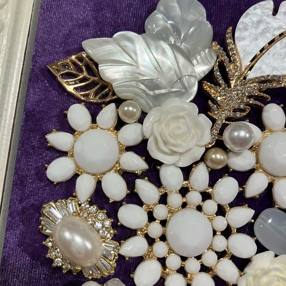 ORIGINAL JEWELRY ART COLLAGE. UNIQUE HANDMADE OOAK GIFT 💝 IDEA. IN CREAM/PURPLE - Picture 8 of 16